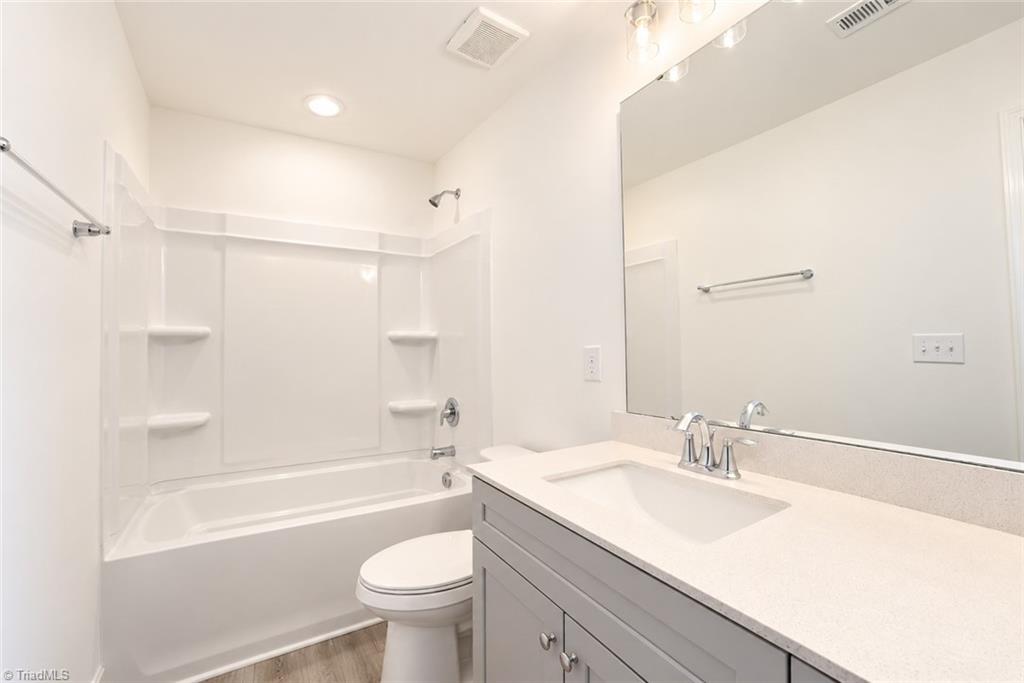 6909 Steeplegate Drive Property Photo 25