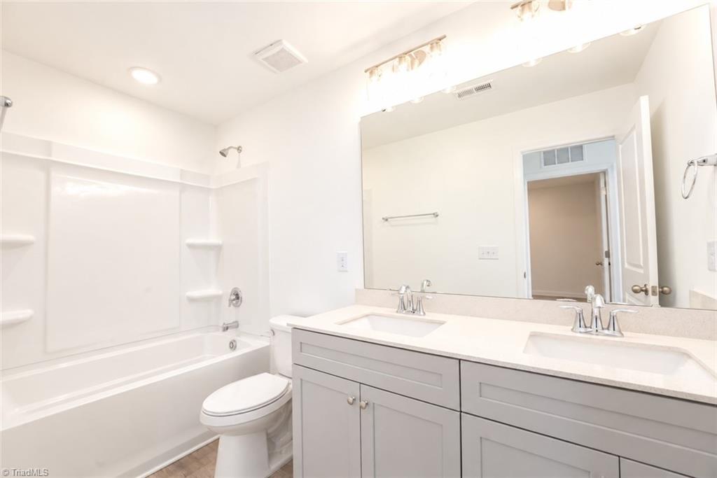 6909 Steeplegate Drive Property Photo 26