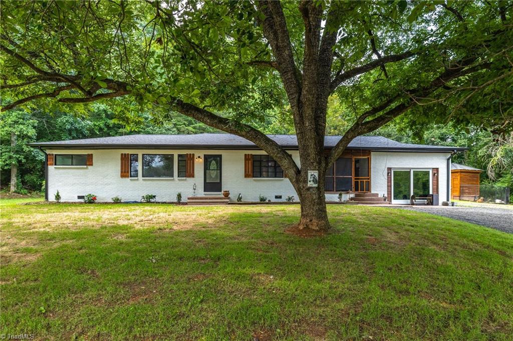 2197 Blackberry Road Property Photo 1