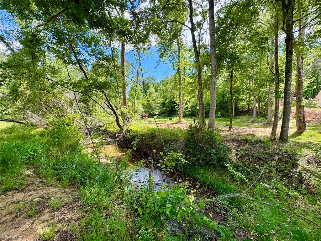 405 Brown Road Property Photo 11