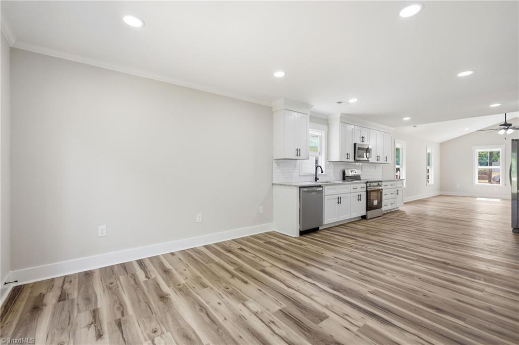 435 Stratton Avenue Property Photo 11