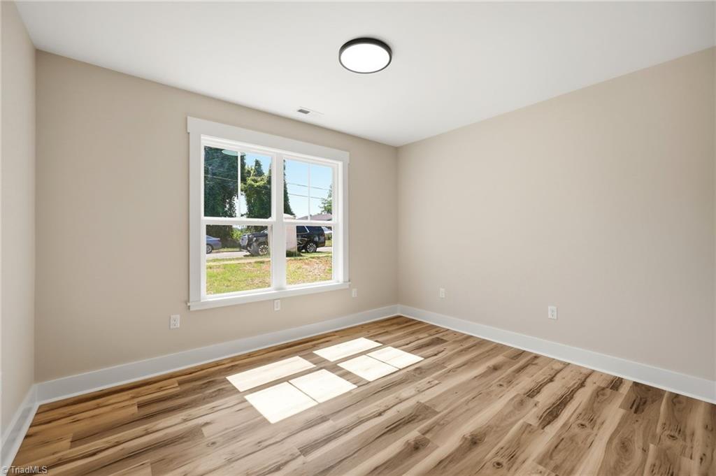 435 Stratton Avenue Property Photo 19