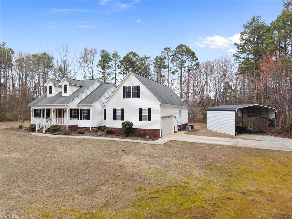 1749 Sells Road Property Photo 4