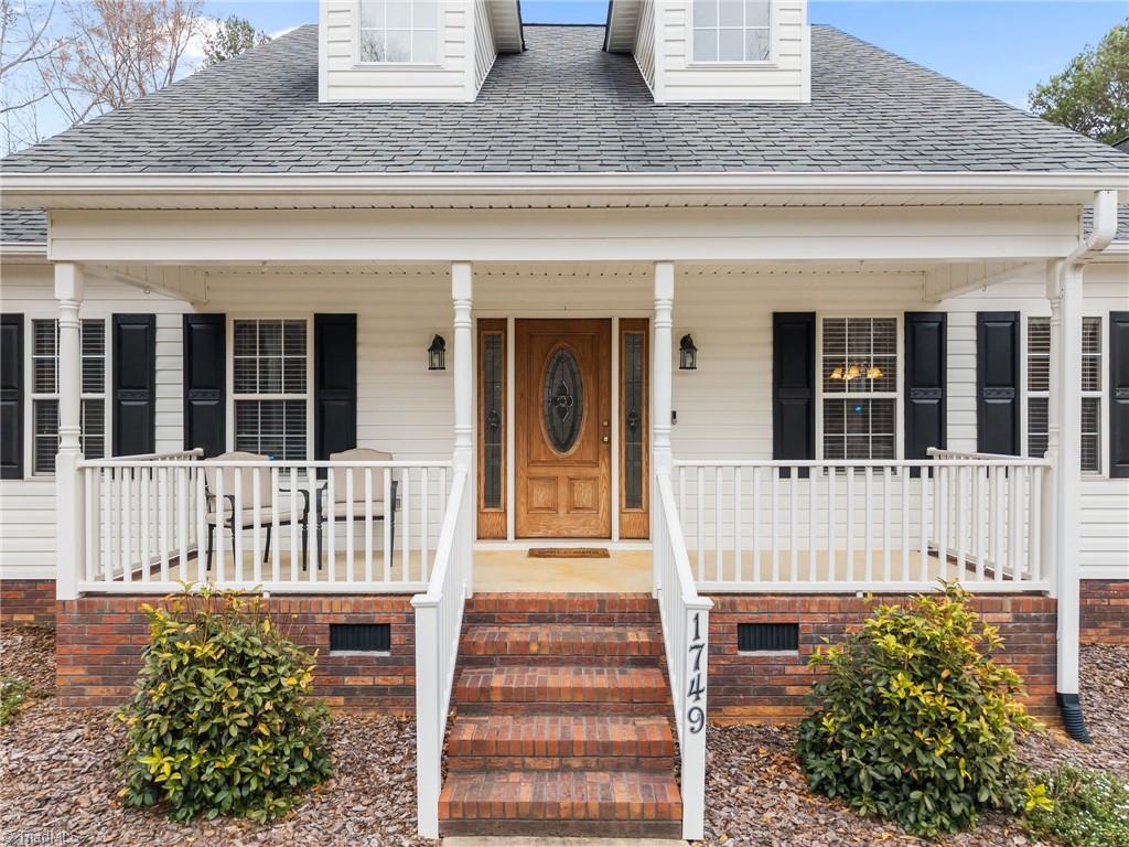 1749 Sells Road Property Photo 6