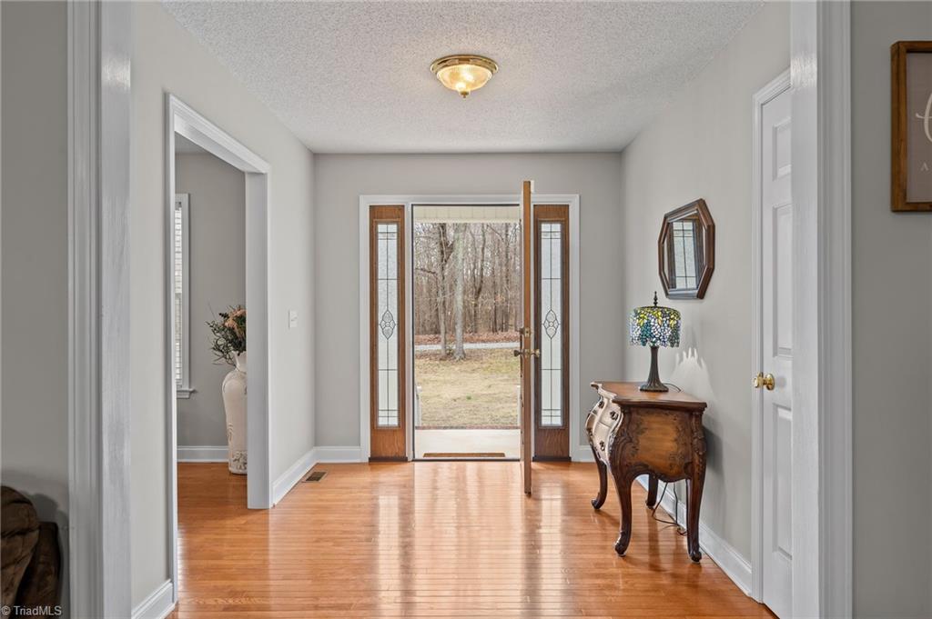 1749 Sells Road Property Photo 8