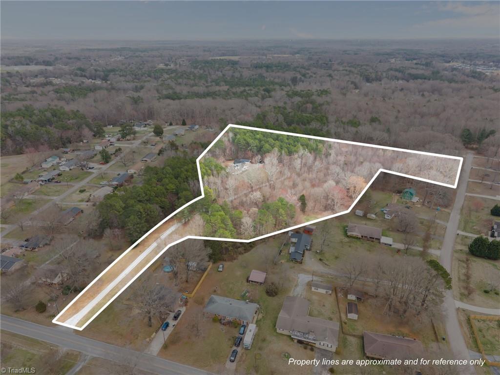 1749 Sells Road Property Photo 47