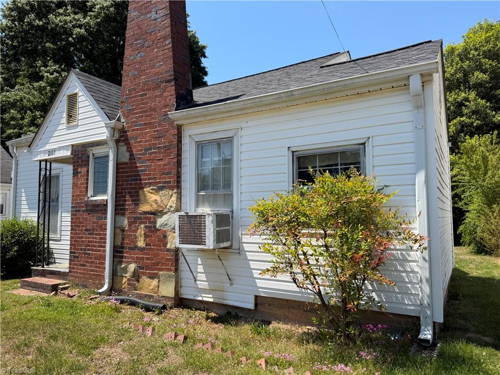 2117 E Sprague Street Property Photo 2