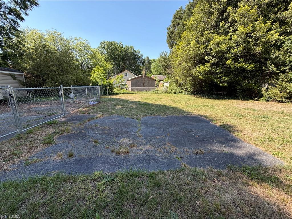 2117 E Sprague Street Property Photo 6