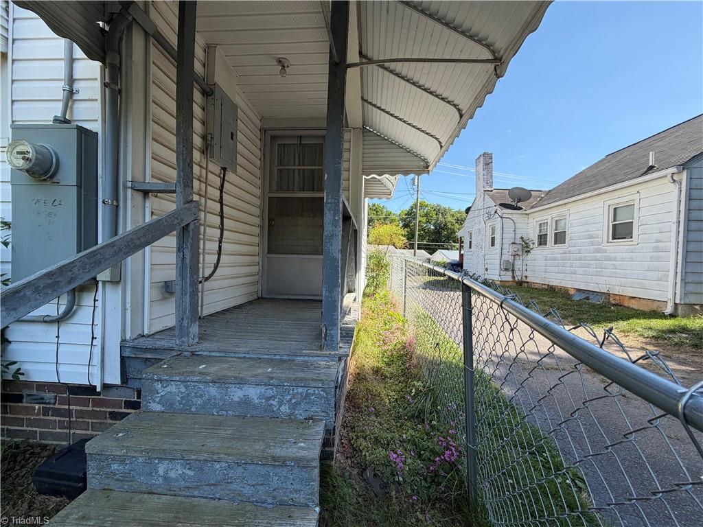 2117 E Sprague Street Property Photo 7