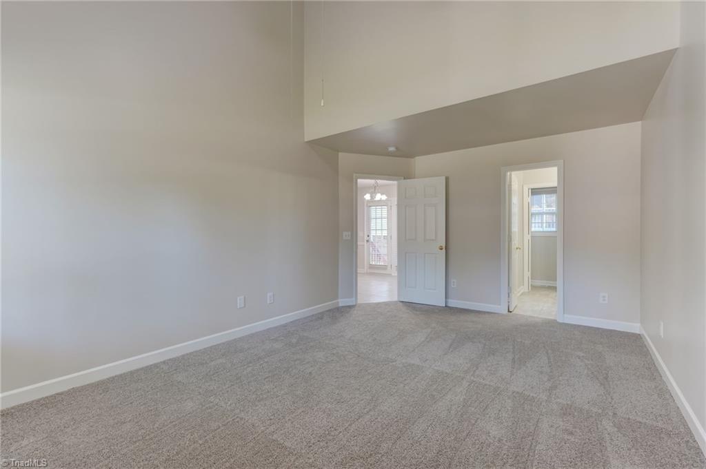 1608 Bridgeport Terrace Property Photo 17