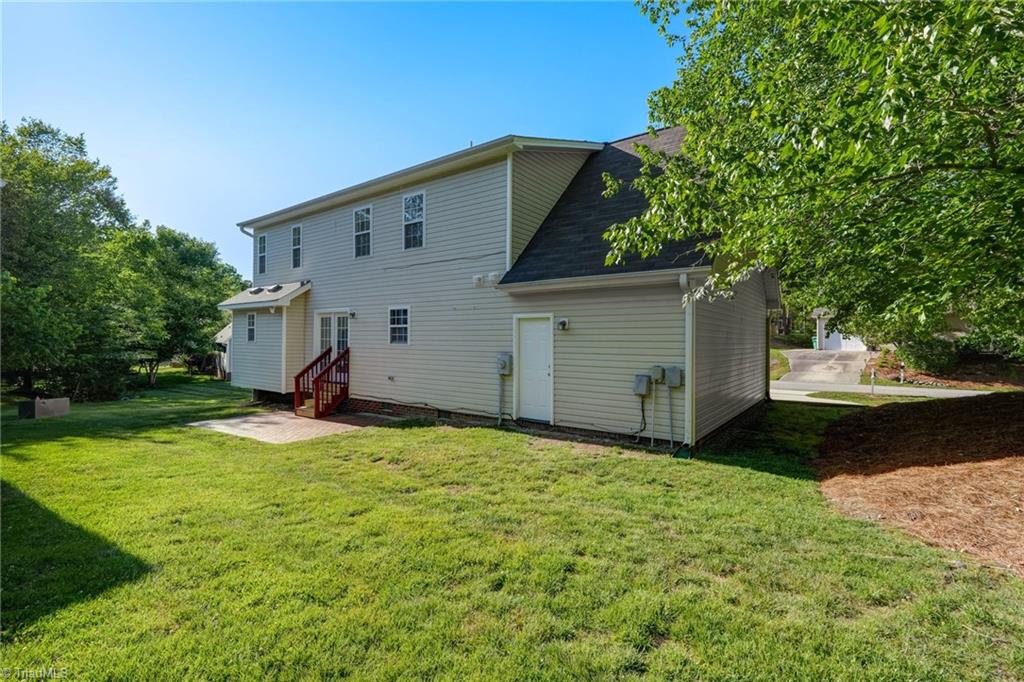 1608 Bridgeport Terrace Property Photo 27