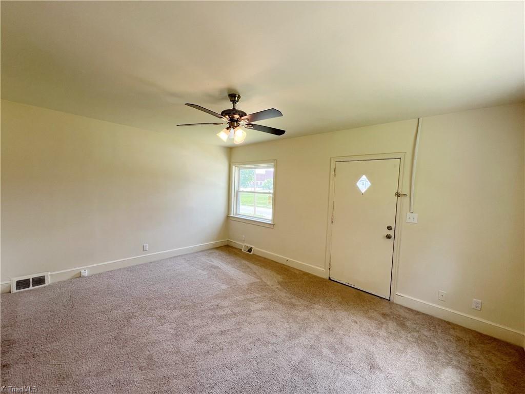 405 Richardson Avenue # A Property Photo 3