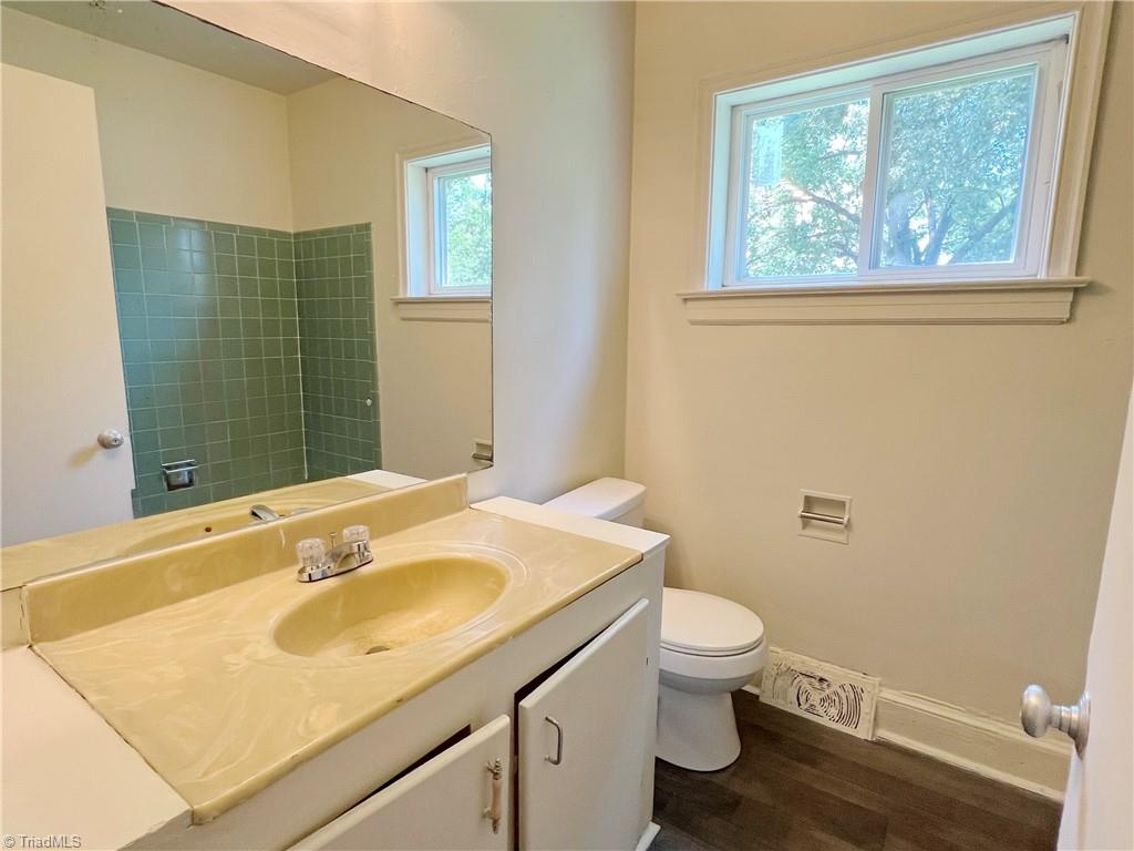 405 Richardson Avenue # A Property Photo 14