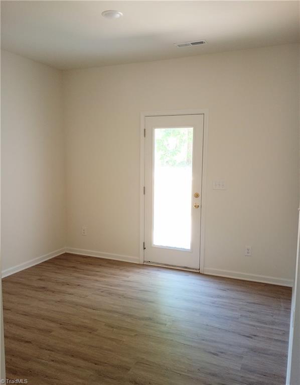 801 E Commerce Avenue Property Photo 5