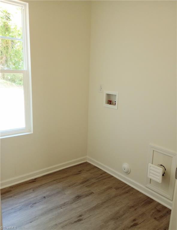 801 E Commerce Avenue Property Photo 9