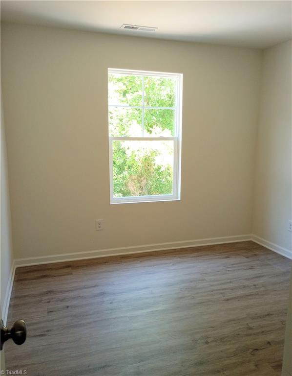 801 E Commerce Avenue Property Photo 12