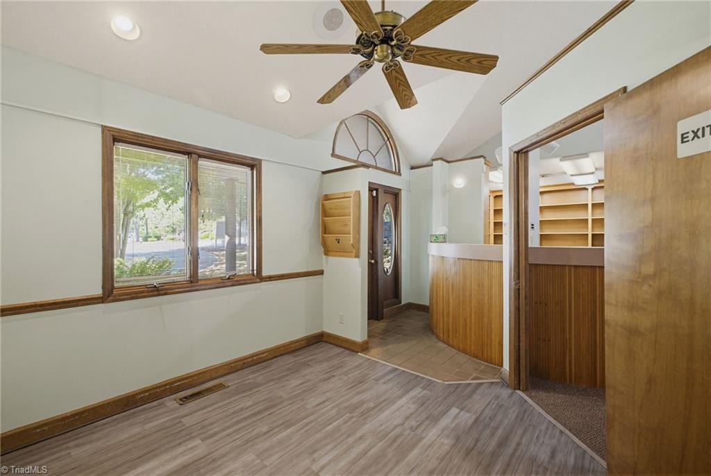 114 S Park Terrace Property Photo 8