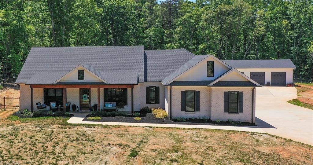 7988 Ridge Road Property Photo 1