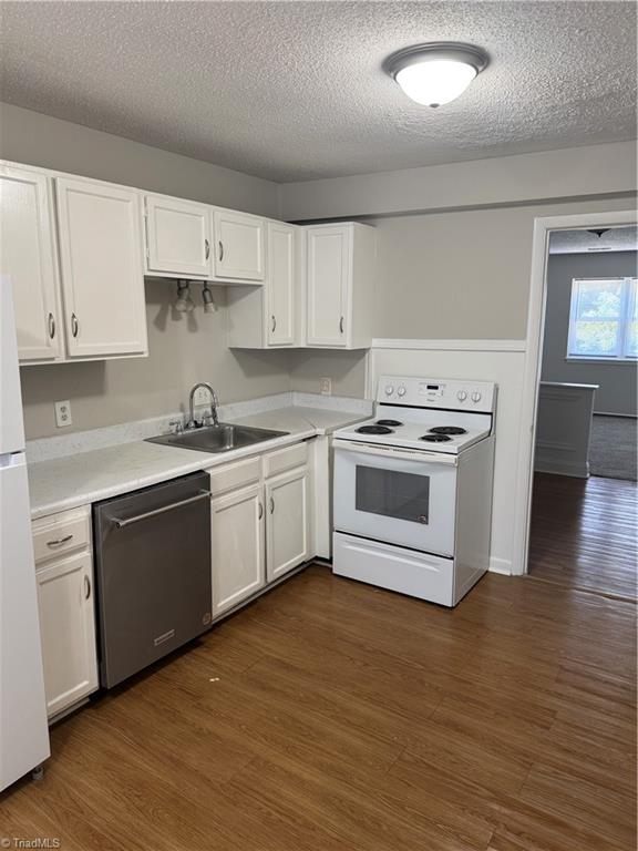 1039 Turtle Rock Lane Property Photo 4