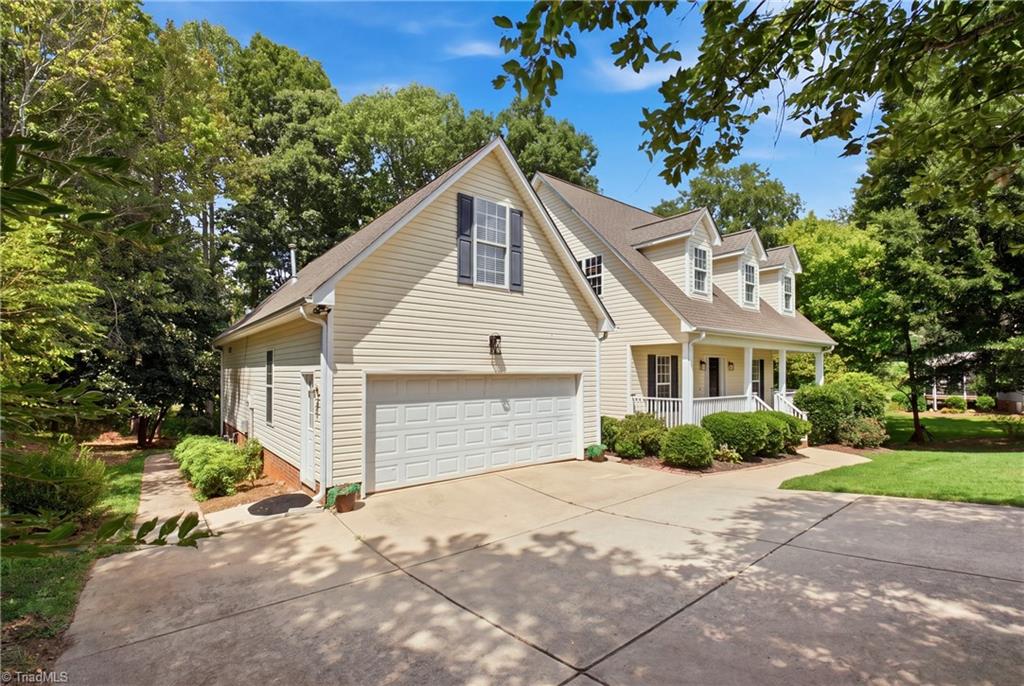 8202 Quail Creek Drive Property Photo 4
