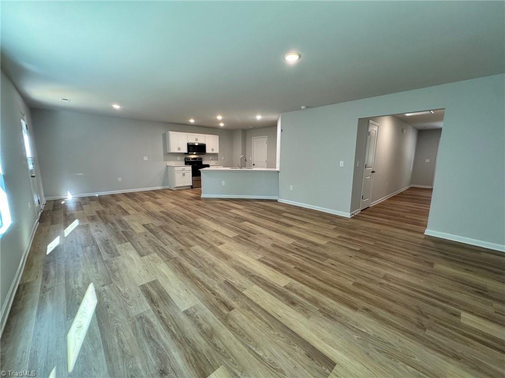 523 Dogwood Circle Property Photo 5