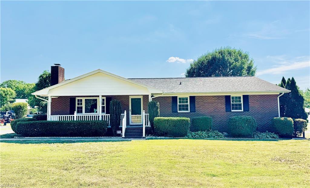 1867 Hickory Tree Road Property Photo 1