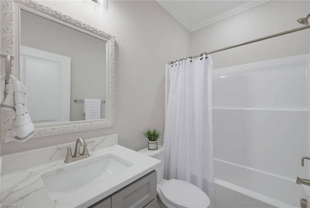2103 Medhurst Drive Property Photo 16