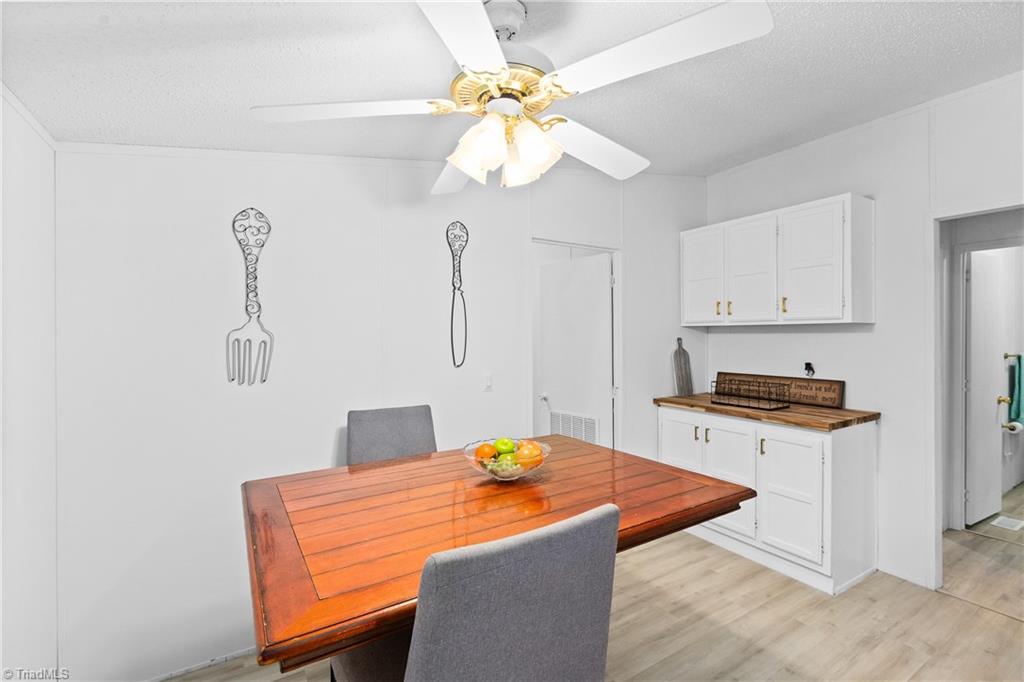 1100 Sandy Lane Property Photo 14