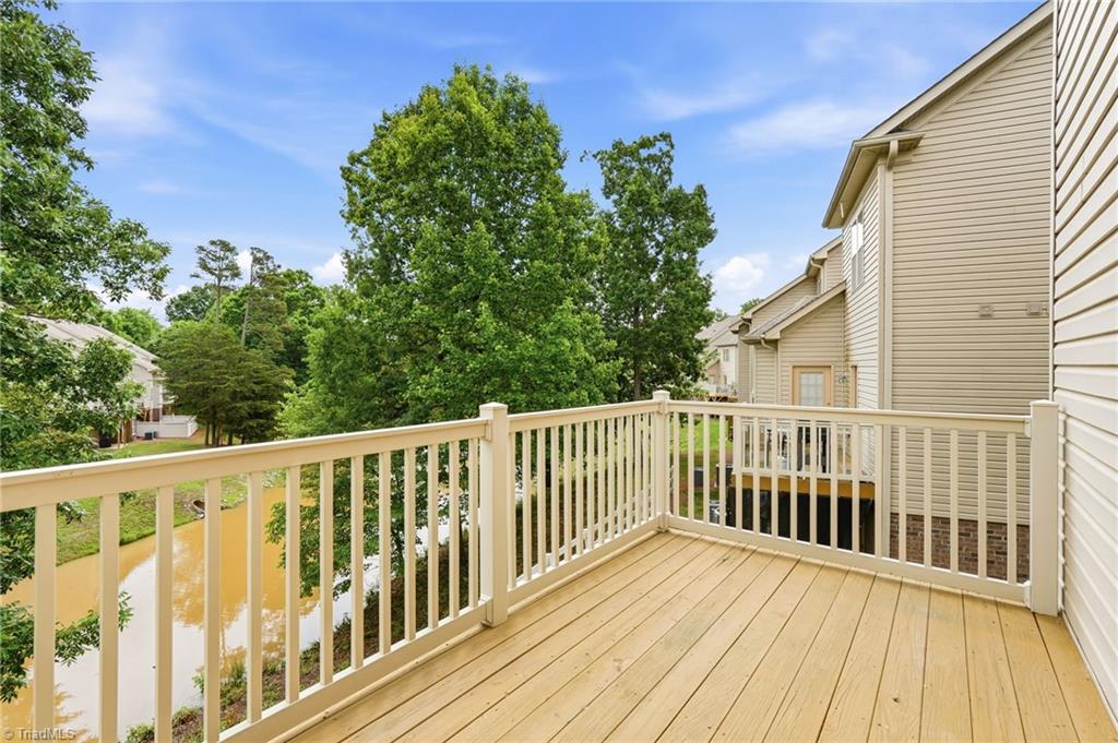 32 Tanner Woods Lane Property Photo 12