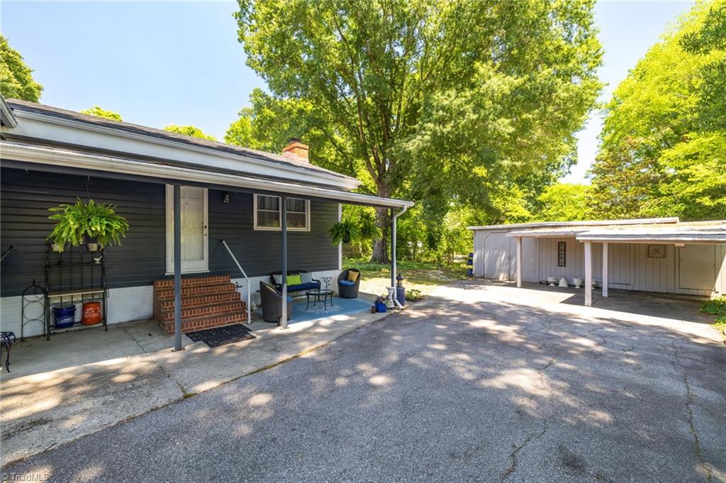 422 Patrick Street Property Photo 26