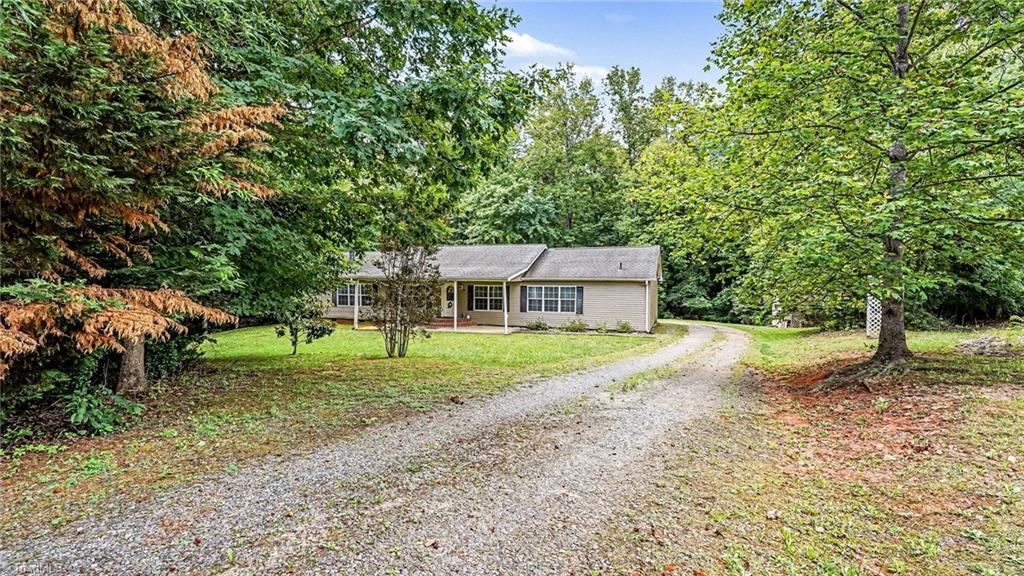 226 Greystone Drive Property Photo 1