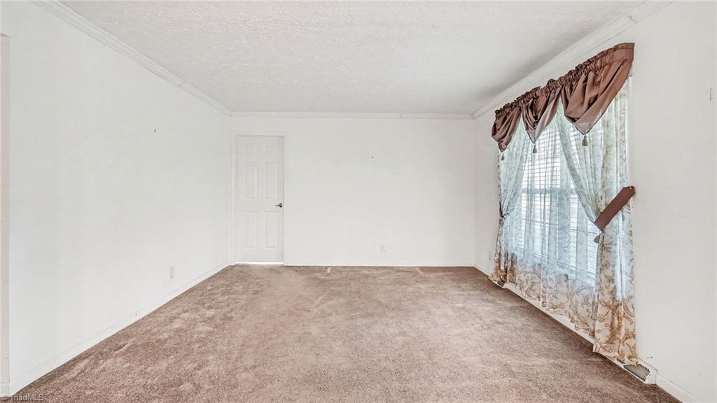 226 Greystone Drive Property Photo 14