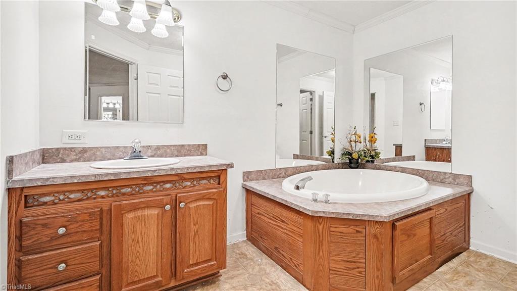 226 Greystone Drive Property Photo 21