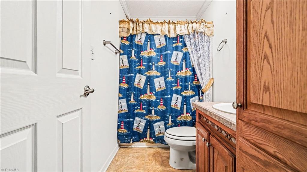 226 Greystone Drive Property Photo 25