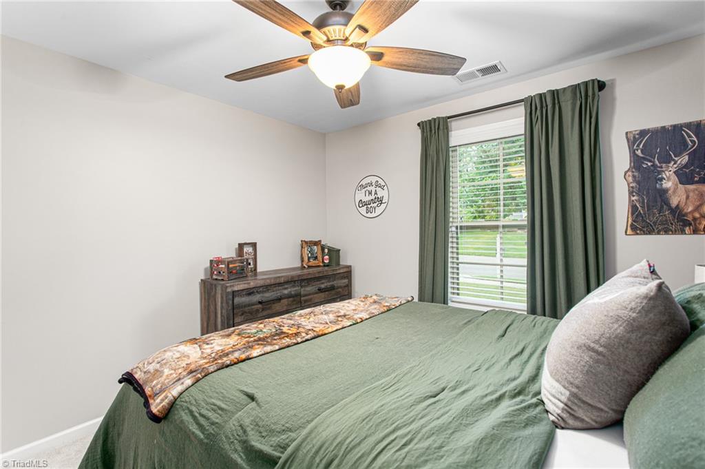 1028 Longleaf Pine Place Property Photo 21