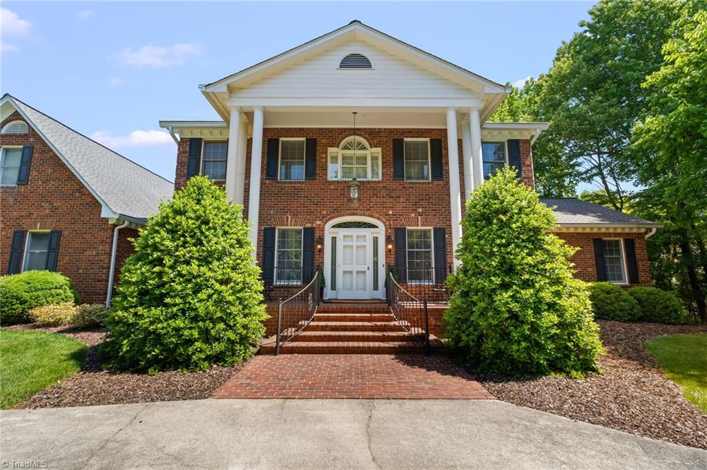 1700 Farnsworth Court Property Photo 4
