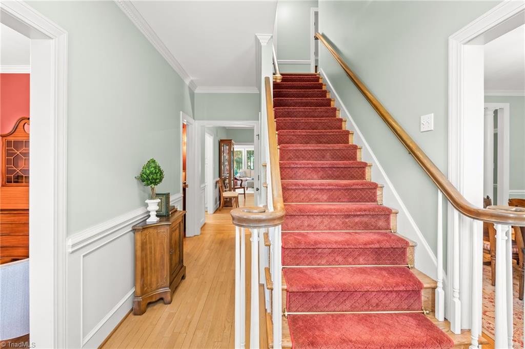 1700 Farnsworth Court Property Photo 8