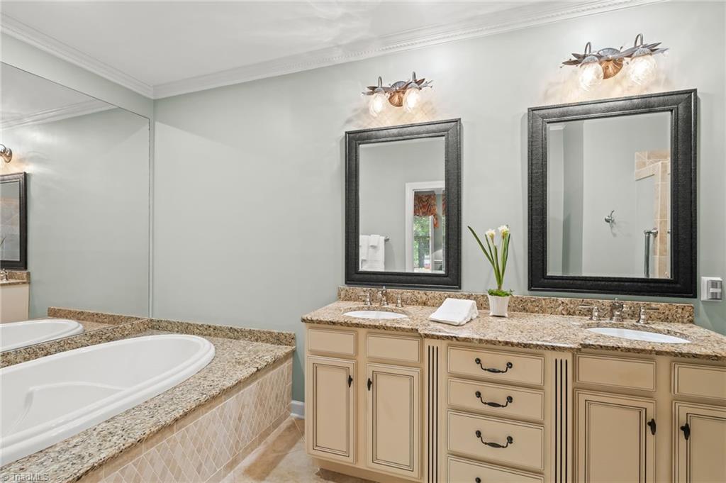 1700 Farnsworth Court Property Photo 28