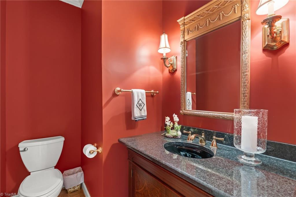 1700 Farnsworth Court Property Photo 32