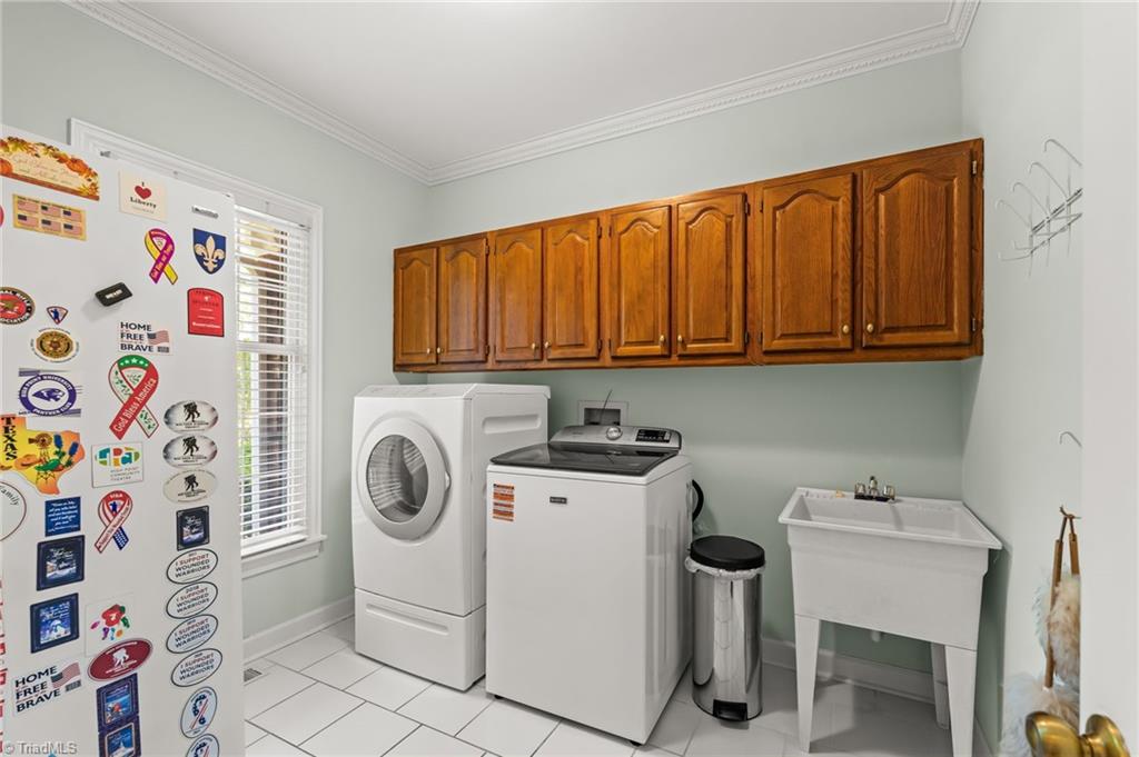 1700 Farnsworth Court Property Photo 33
