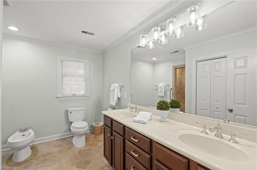 1700 Farnsworth Court Property Photo 36