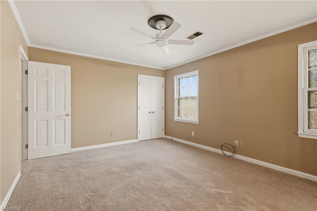 3204 Regents Park Lane Property Photo 17