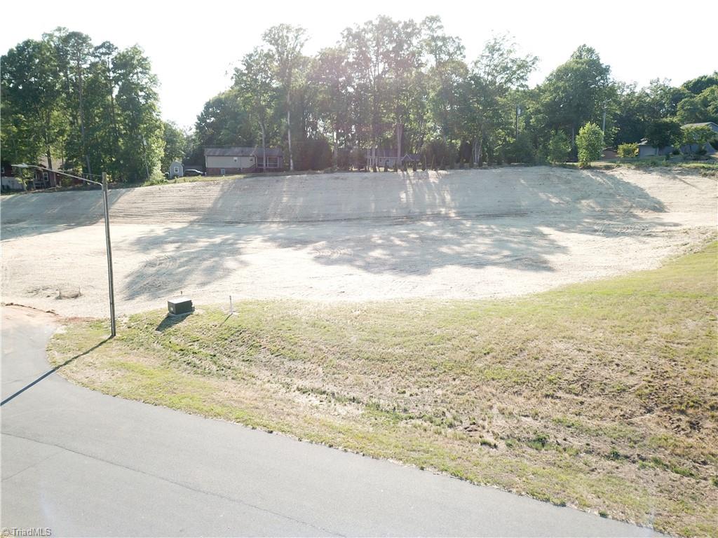 206 Flagstone Drive Property Photo 2