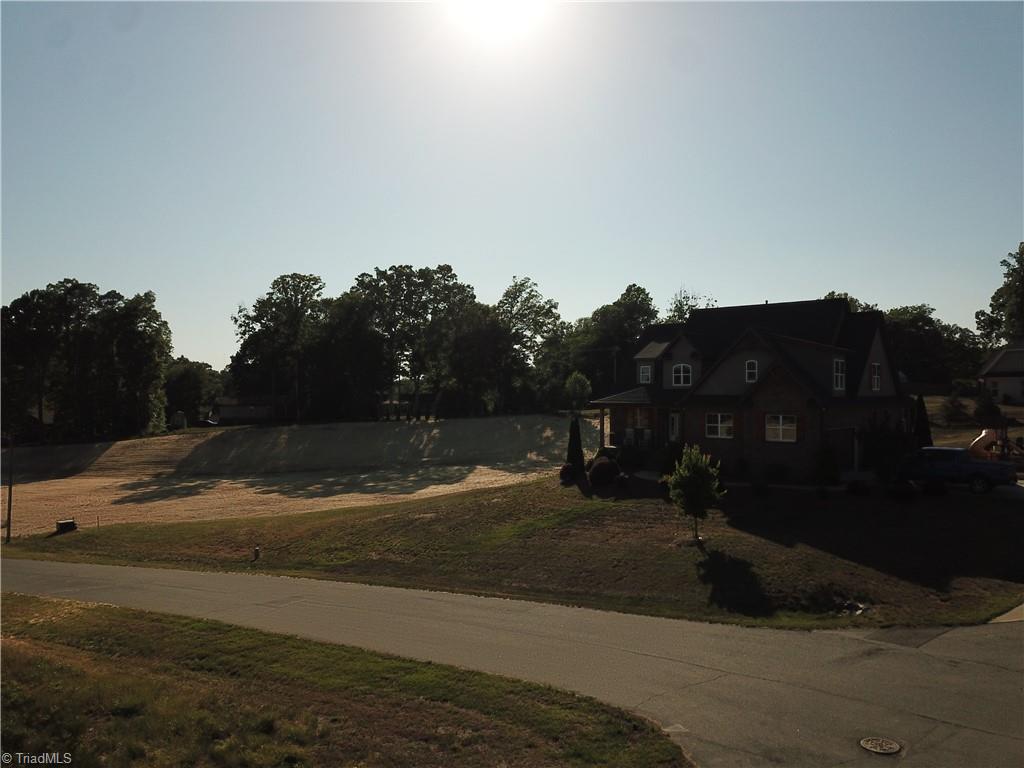 206 Flagstone Drive Property Photo 3