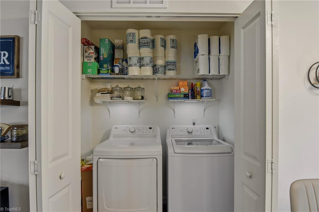 3904 Bissett Way Property Photo 22