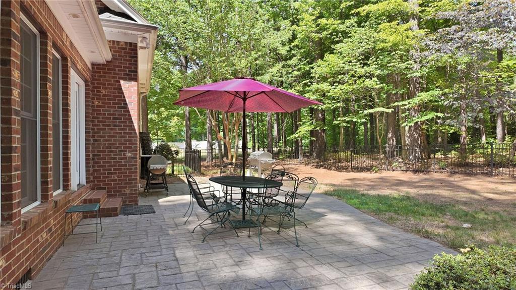 125 Wyndham Way Property Photo 44