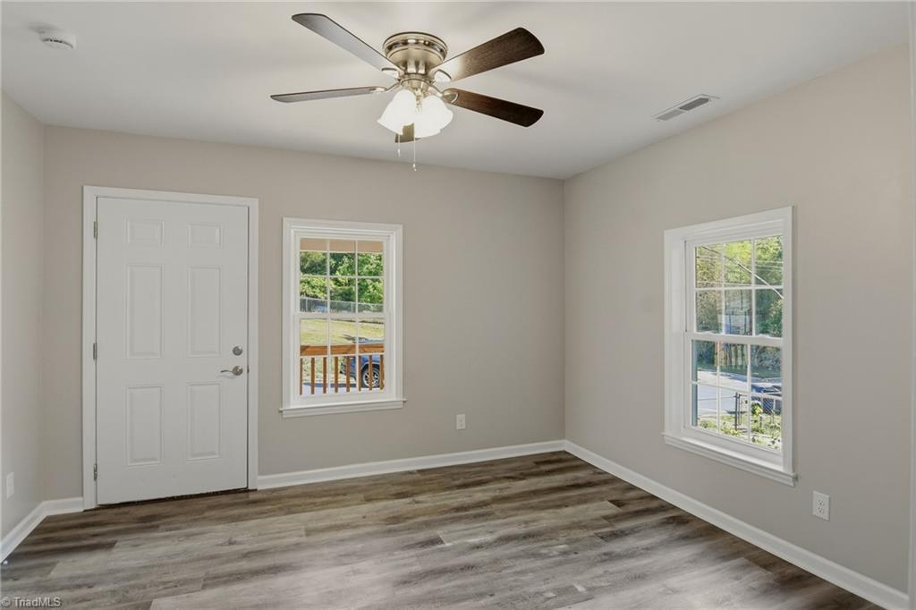 2206 Dunbar Street Property Photo 4