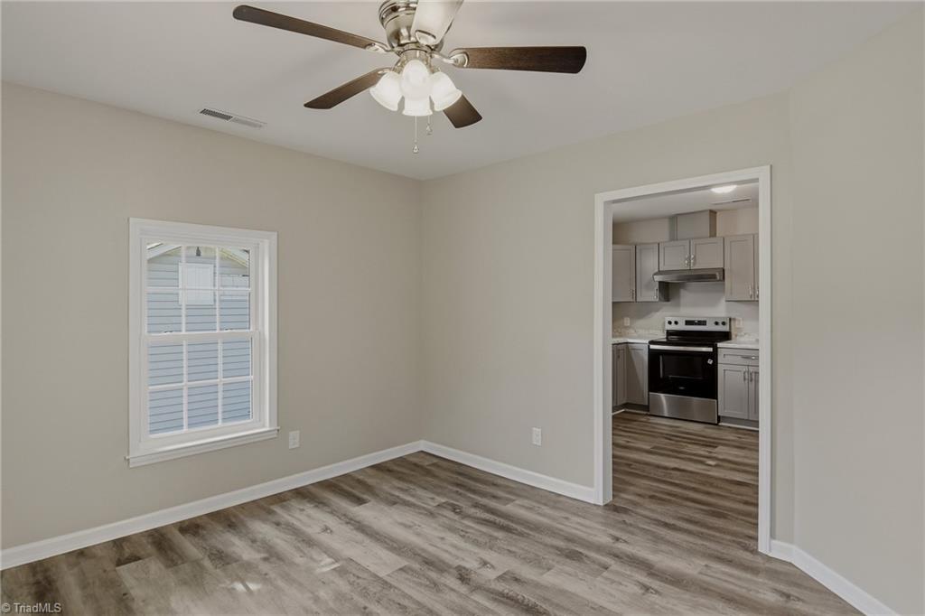 2206 Dunbar Street Property Photo 5