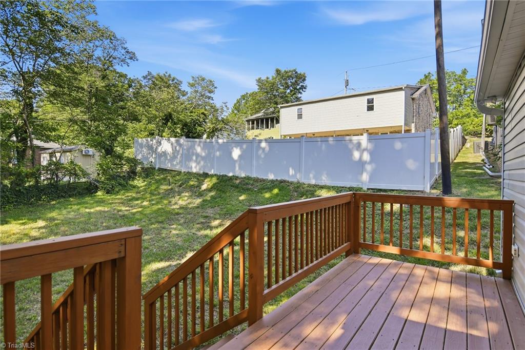 2206 Dunbar Street Property Photo 15