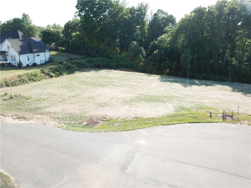 113 Sandstone Drive Property Photo 2
